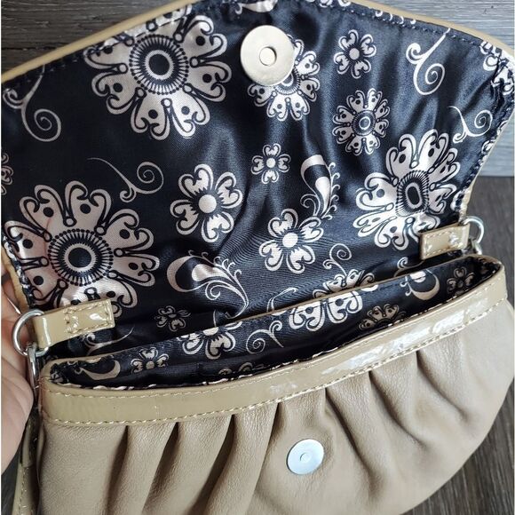 Grace Adele Tan Quilt print Purse Clutch Shoulder Bag with Removable Strap - Picture 4 of 7